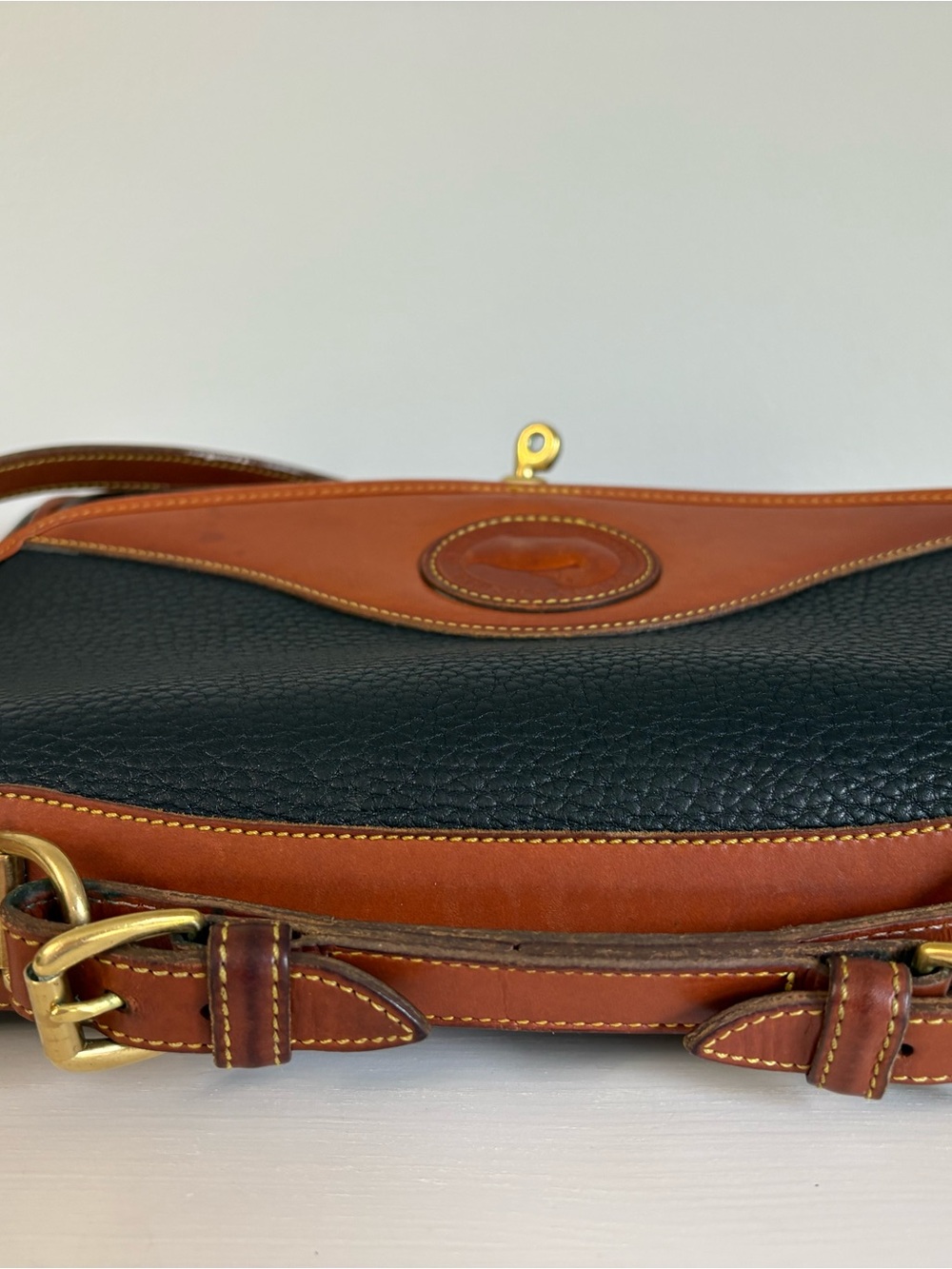 Vintage Dooney & Bourke AWL Leather Carrier Bag Black Tan Crossbody Satchel 90s - Picture 9 of 16